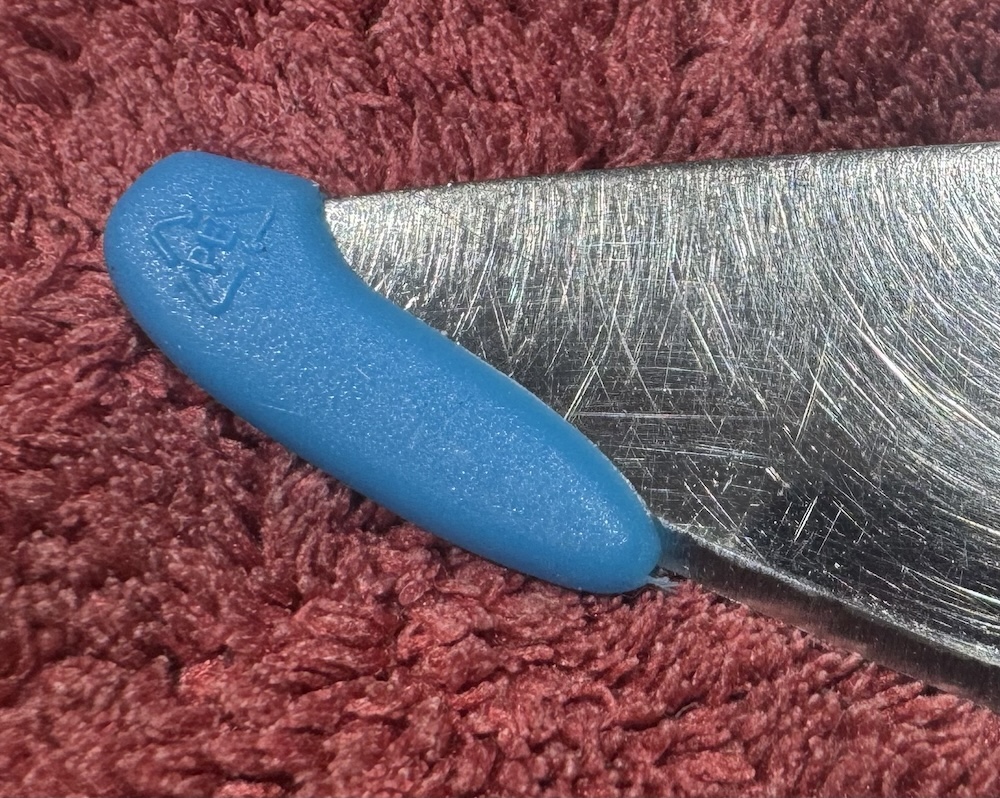 knife packaging tip protector.jpeg.jpeg